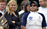 Bạn gái bị hỏi về chuyện sex với Maradona