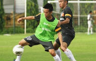 Chùm ảnh: Cầu thủ Sông Lam Nghệ An đối đầu trong màu áo U23 Việt Nam