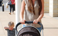 Một tuần sau sinh, Danielle Lloyd gọn như chưa có bầu