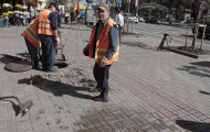 Máu đổ trên đường phố Ukraine khiến tuyển Anh lo lắng