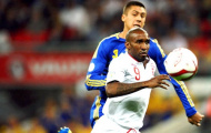 Hàng công tuyển Anh: Defoe hay Lambert?