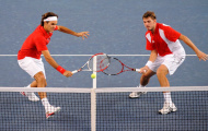 Federer thi đấu đôi nam vì tiền?