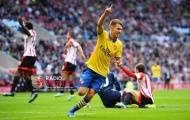 Aaron Ramsey, Mesut Oezil, Mathieu Flamini: Anh hát, chúng tôi đàn