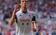 Video Premier League: Michu gỡ hòa 2-2 cho Swansea từ pha kiến tạo của Shelvey
