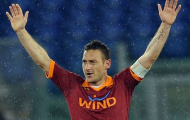 Totti tỏa sáng, Roma toàn thắng ở Serie A