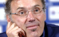HLV Laurent Blanc: Olympiakos thua  vì... quá xông xáo