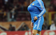 C. Ronaldo 'giải oan' cho người yêu xinh đẹp