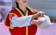 Nữ võ sỹ taekwondo đang khiến giới trẻ Việt 'chao đảo'