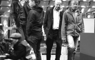Mourinho khốn khổ sau thất bại: Abramovich đại náo phòng thay đồ