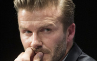 Becks đầu tóc bóng mượt sang Pháp