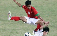 Video: Rợn người với những pha Kungfu của U19 Indonesia với U19 Việt Nam