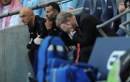 Tiết lộ: Ryan Giggs mắng xối xả trọng tài ở trận derby