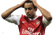 Arsenal nhận tin sốc: Walcott lên bàn mổ