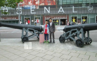 'Running Man 2.0' về nước sau chuyến thăm Arsenal
