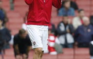 Lyon mời gọi Bendtner