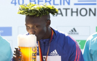 Điểm tin thể thao ngày 30/09: Kỷ lục thế giới marathon bị phá vỡ