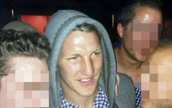 Schweinsteiger giải sầu