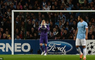 Joe Hart bị “ném đá” vì biếu bàn thắng cho Robbery