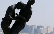 Khánh thành thêm tượng 'thiết đầu công' của Zidane