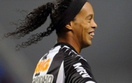 Video: Những pha giật gót thương hiệu Ronaldinho