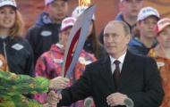 Ngọn đuốc Olympic Sochi bắt đầu hành trình ở Nga