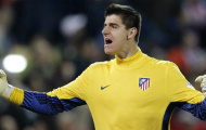 Valdes một mực đòi đi, Barca quyết có Courtois