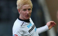 Vụ M.U mua Hughes: Liverpool thọc gậy bánh xe