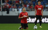 Tottenham dốc két mua Chicharito