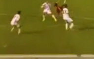 Video: Negredo và thủ môn Georgia 'diễn xiếc' trong trận đấu