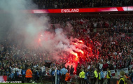 CĐV Ba Lan làm náo loạn sân Wembley