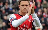 Sao Arsenal 'đau khổ' khi phải ngồi trên băng ghế dự bị