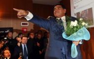 Maradona ca ngợi Messi: “CR7 không thể vượt qua nổi 5 hậu vệ”
