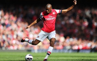 Sao Arsenal hạn nặng, Wenger đau xót