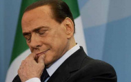 Ông chủ AC Milan, Silvio Berlusconi: Rời nghị trường và... vào tù