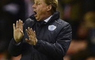 Video: Harry Redknapp nổi cáu vì bị bóng bay vào mặt