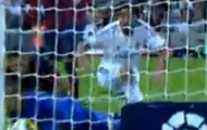 Video La Liga: Pha bỏ lỡ vô cùng đáng tiếc của Sami Khedira vào cuối hiệp 1 (Barcelona vs Real Madrid)