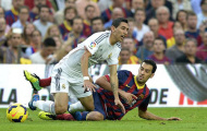 Busquets kêu gọi người Real Madrid thôi khóc lóc