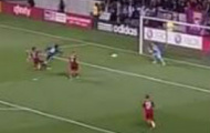 Video MLS: Những pha cứu thua xuất sắc nhất vòng 35
