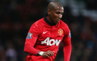 Young nằn nì xin Moyes ngó ngàng đến mình