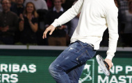 Ibrahimovic trổ tài tâng bóng tennis