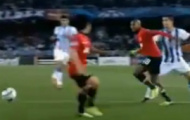 Video Champions League: Ashley Young lại 'bay giữa ngân hà'?