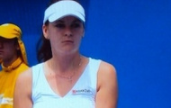 Video: Radwanska đánh 'sung' đến gãy vợt