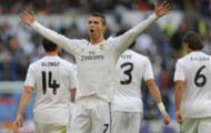 Figo ủng hộ Ronaldo giành QBV