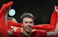 Michael Carrick giành được hợp đồng 2 năm với Man United