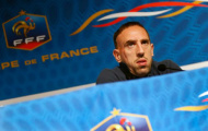 Ribery làm công tác tư tưởng trước trận tranh vé play-off với Ukraine