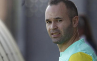 Barca đề nghị 12 triệu euro/năm, Iniesta vẫn 'lắc'