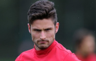 Giroud rủa M.U 'đá bẩn'