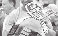 Chùm ảnh: 10 lần cắn cup, Nadal cán đích ở vị trí số 1 thế giới