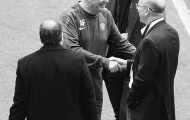 Tại sao MUST không chọn Sir Alex?