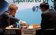Trận tranh ngôi vô địch cờ vua thế giới: Carlsen nới rộng khoảng cách